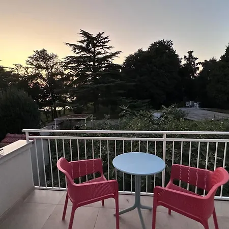 Διαμέρισμα Cedar Sunset *